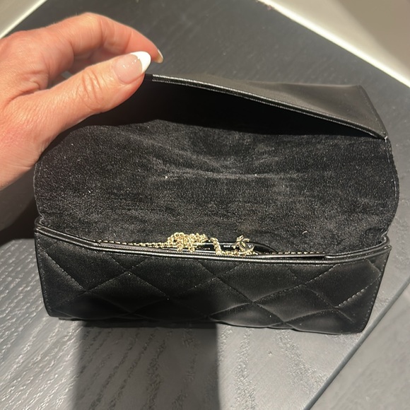 Chanel sunglasses - Picture 6 of 7